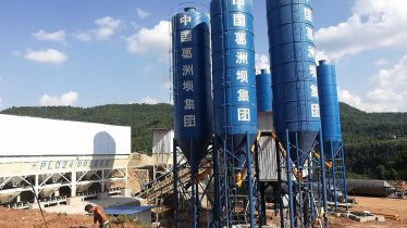 日產(chǎn)600方混凝土用什么型號(hào)攪拌站 hzs90攪拌站配置及工作原理