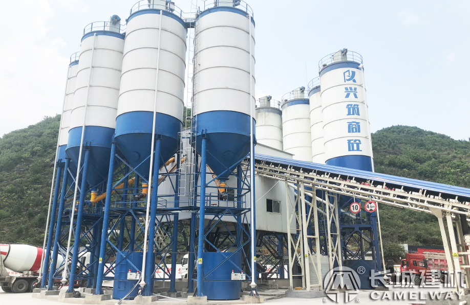 混凝土攪拌站生產線hzs180價格是多少