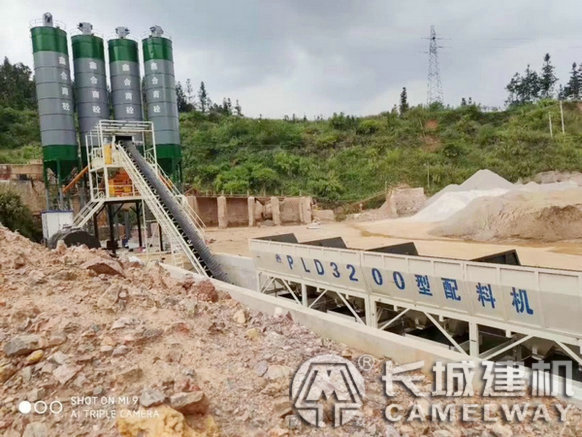 120混凝土生產(chǎn)線