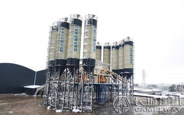 長城雙120攪拌站雪中展現(xiàn)颯爽英姿 見證蘭州機場項目建設(shè)