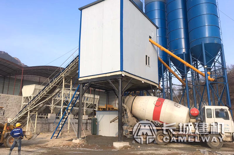 60攪拌站生產(chǎn)實(shí)景