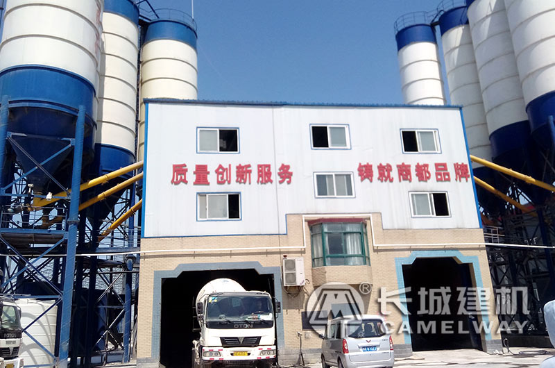 3方攪拌站設(shè)備現(xiàn)場 3方攪拌站設(shè)備現(xiàn)場