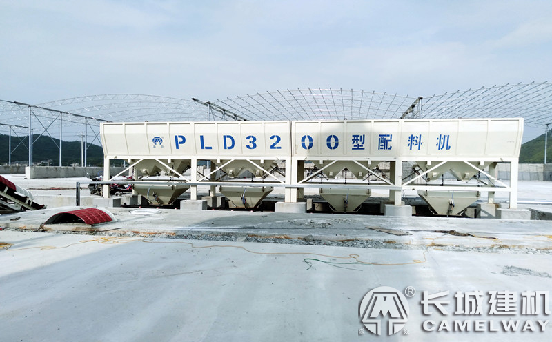 HZS75/90/120/180攪拌站配料機是什么型號